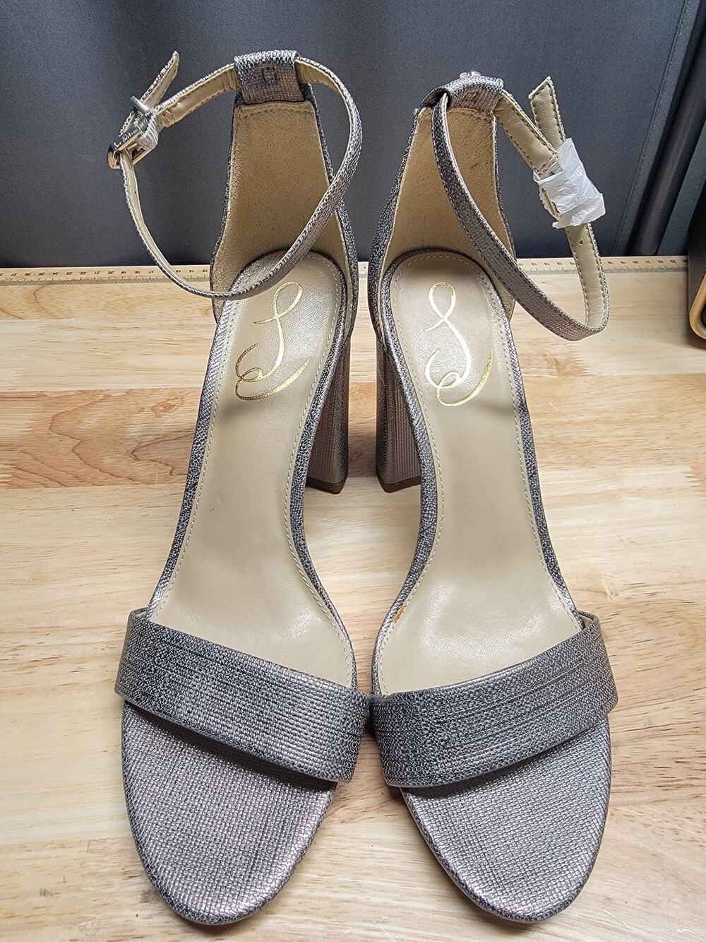 Sam Edelman Yaro Pump Evening Heels Women's 8 Silver Buckle Ankle Strap Cocktail
